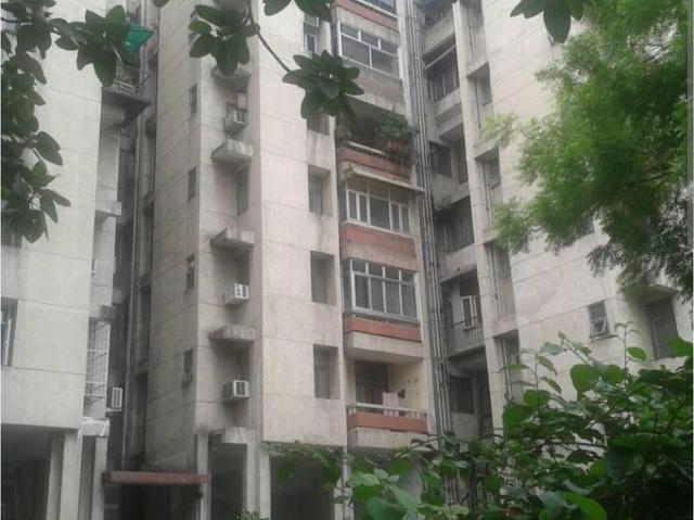 Resale | 4 BHK 1800 Sq.Ft. Apartment in IP Extension