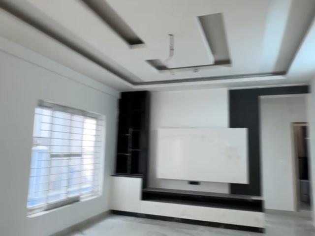 Resale | 4 BHK 1800 Sq.Ft. Apartment in Sultanpalya