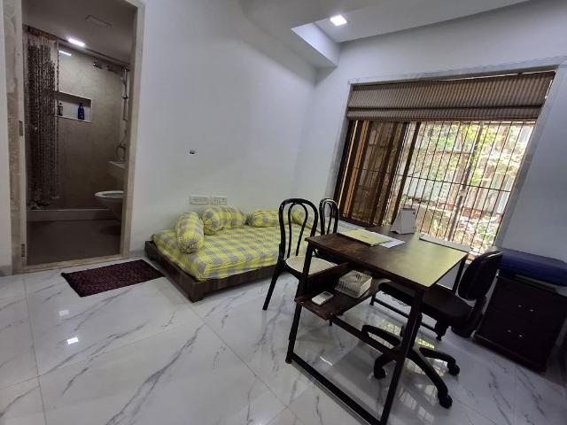 Resale | 4 BHK 1818 Sq.Ft. Apartment in Sheth Vasant Oasis