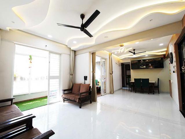 Resale | 4 BHK 1950 Sq.Ft. Apartment in Tathawade