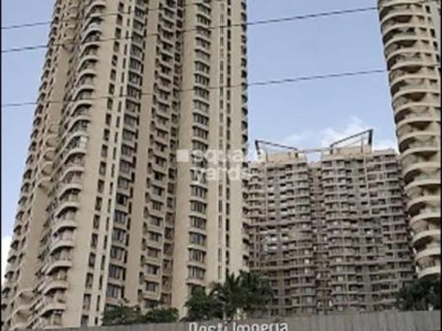 Resale | 4 BHK 1952 Sq.Ft. Apartment in Dosti Imperia Phase I