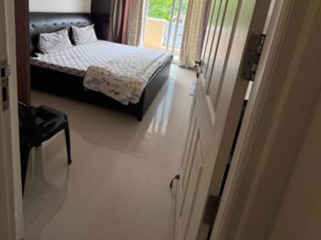 Resale | 4 BHK + 1975 Sq.Ft. Apartment in Emaar Emerald Floors Premier