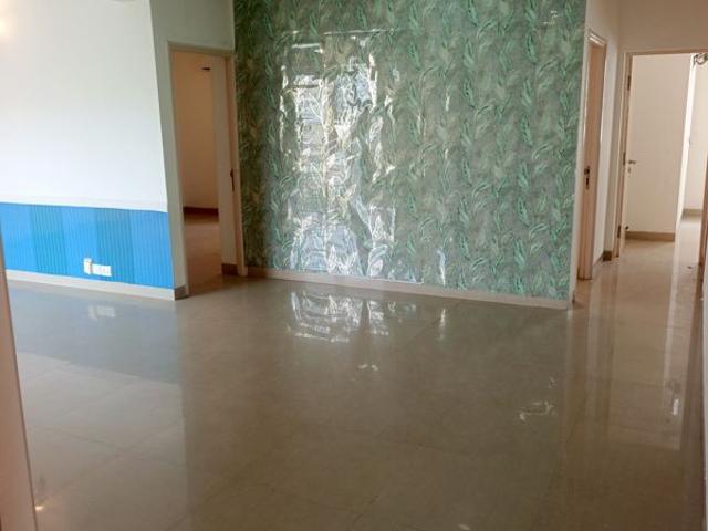 Resale | 4 BHK + 1975 Sq.Ft. Apartment in Emaar Emerald Floors Premier