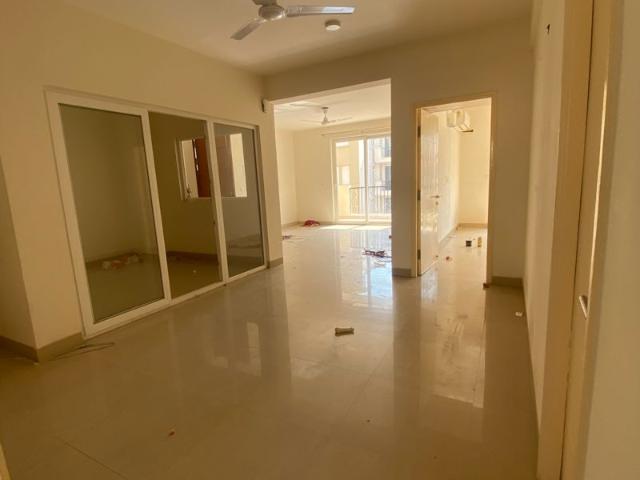 Resale | 4 BHK + 1975 Sq.Ft. Apartment in Emaar Emerald Floors Premier