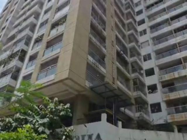 Resale | 4 BHK + 1975 Sq.Ft. Apartment in Sindhi Society