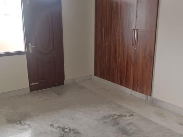 Resale | 4 BHK + 1980 Sq.Ft. Apartment in Dron Kunj Apartments