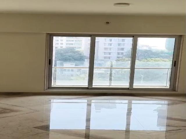 Resale | 4 BHK 1900 Sq.Ft. Apartment in Matunga East
