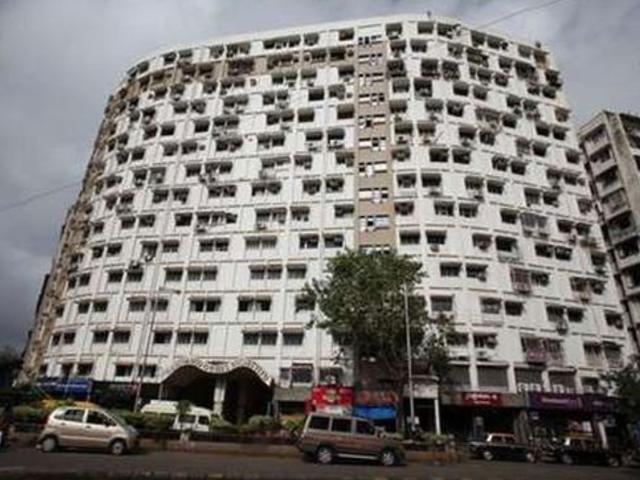 Resale | 4 BHK 1900 Sq.Ft. Apartment in Navjeevan CHS