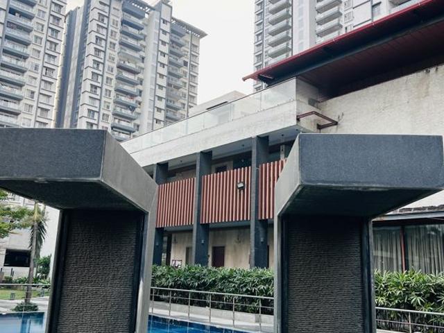 Resale | 4 BHK + 1904 Sq.Ft. Apartment in Bhandari 7 Plumeria Drive