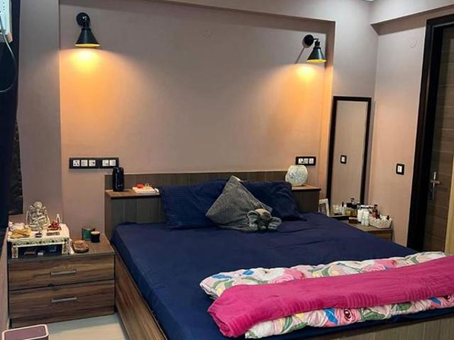 Resale | 4 BHK 2075 Sq.Ft. Apartment in SG Impression Plus