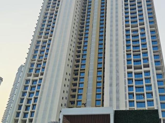 Resale | 4 BHK + 2000 Sq.Ft. Apartment in Raheja Imperia