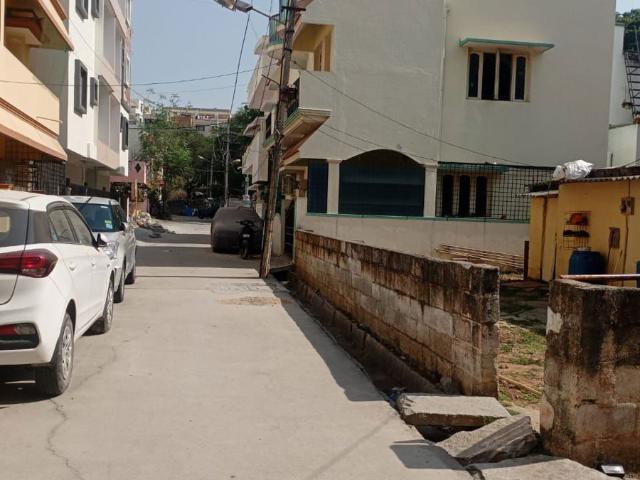 Resale | 4 BHK 2000 Sq.Ft. Independent House in RMV Extension