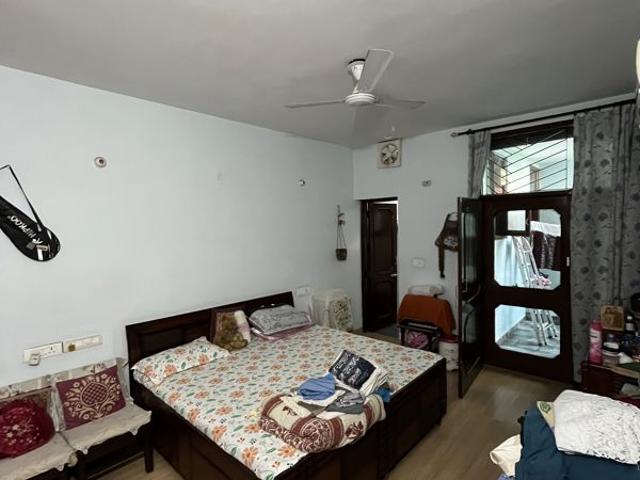 Resale | 4 BHK + 200 Sq.Yd. Independent House in Sector 117