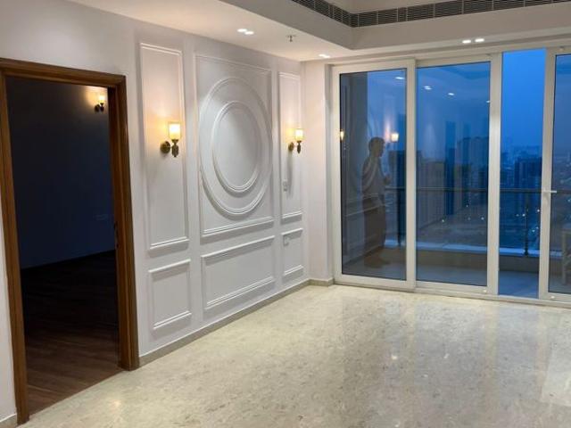 Resale | 4 BHK + 2012 Sq.Ft. Apartment in Ireo Uptown