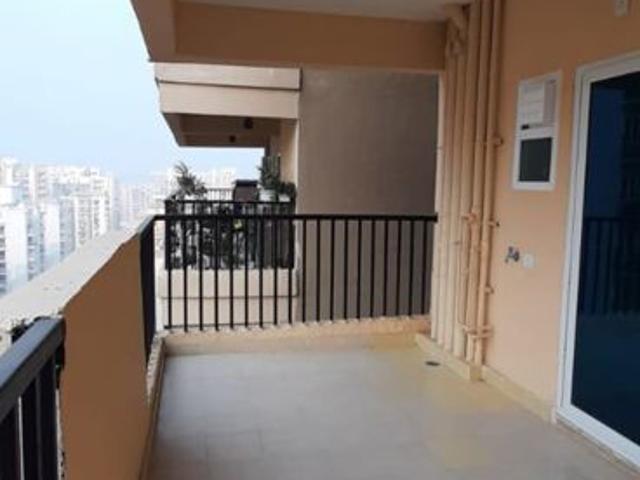 Resale | 4 BHK 2140 Sq.Ft. Apartment in Amrapali Heartbeat City