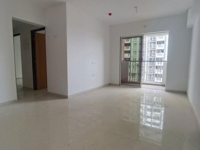 Resale | 4 BHK 2185 Sq.Ft. Apartment in Hubtown 25 South