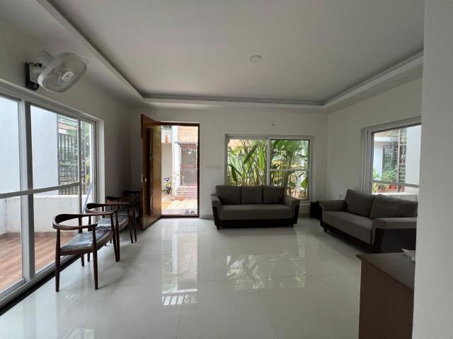Resale | 4 BHK 2250 Sq.Ft. Villa in Axis Tatvam