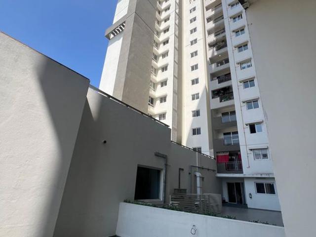 Resale | 4 BHK 2250 Sq.Ft. Apartment in Salarpuria Aqua Vista