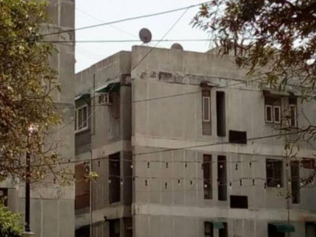 Resale | 4 BHK 2200 Sq.Ft. Apartment in IP Extension