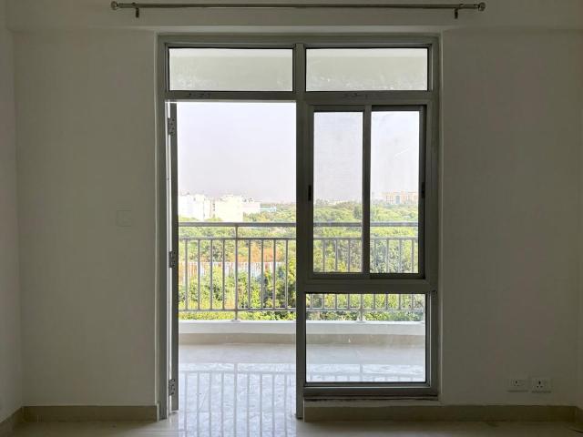 Resale | 4 BHK 2200 Sq.Ft. Apartment in Sector 19 Dwarka