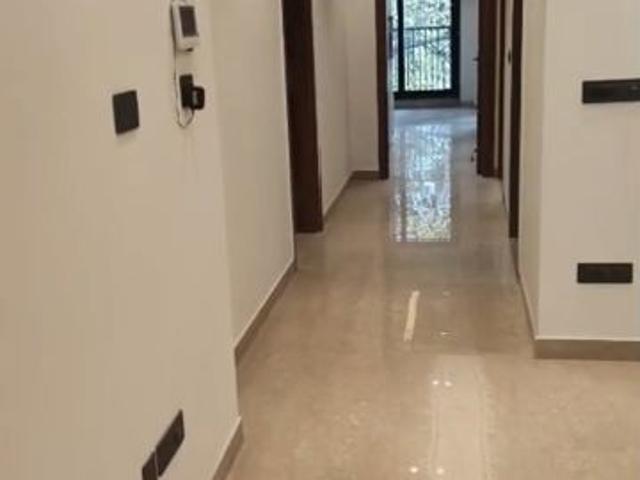 Resale | 4 BHK 2200 Sq.Ft. Apartment in Vasant Kunj