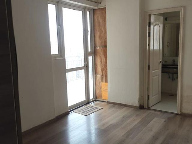 Resale | 4 BHK + 2213 Sq.Ft. Apartment in BPTP Terra