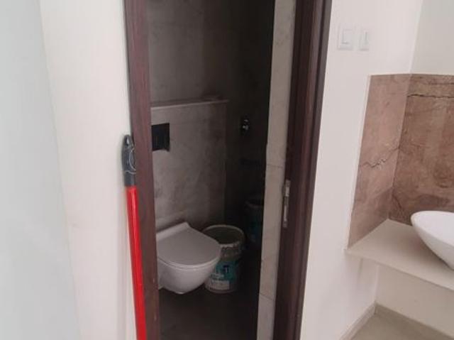 Resale | 4 BHK 2210 Sq.Ft. Apartment in Kolte Patil R10