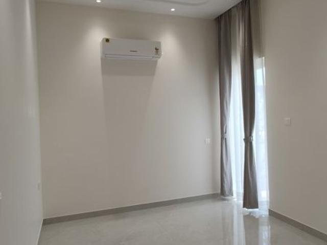 Resale | 4 BHK 2230 Sq.Ft. Apartment in Prosper Epic Homes