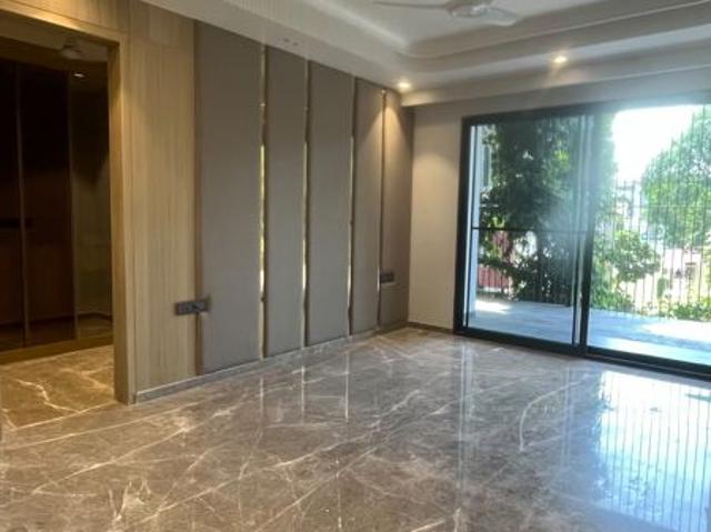 Resale | 4 BHK + 2349 Sq.Ft. Apartment in Sare Club Terraces