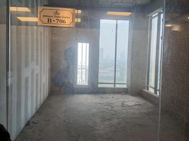 Resale | 4 BHK 2375 Sq.Ft. Apartment in Jaypee Krescent Homes Phase II