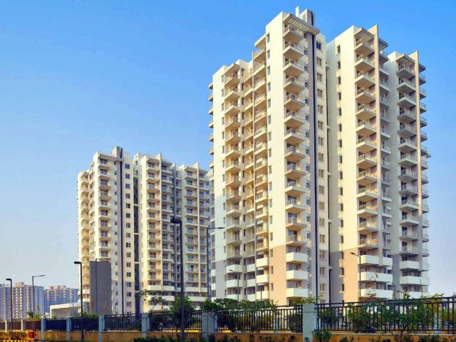 Resale | 4 BHK 2324 Sq.Ft. Apartment in Godrej Summit
