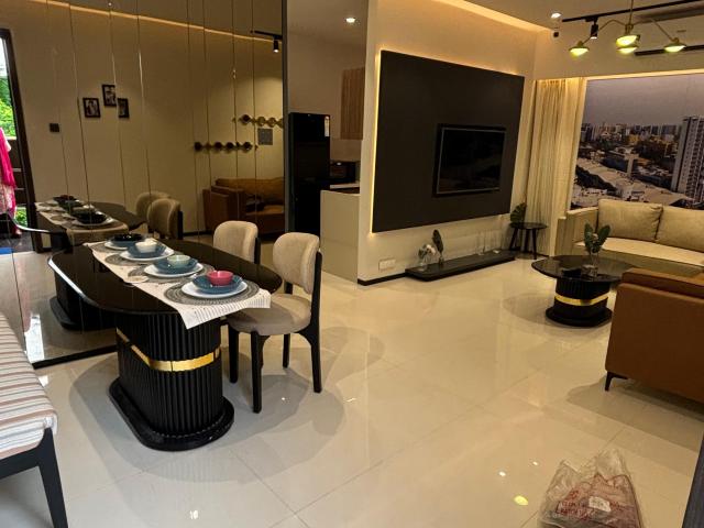 Resale | 4 BHK 2332 Sq.Ft. Apartment in Hiranandani Fortune City