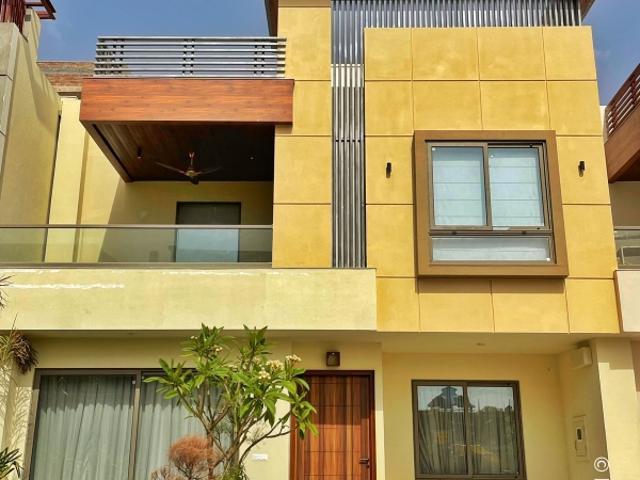 Resale | 4 BHK + 2450 Sq.Ft. Villa in Manglam Anantara The Villas