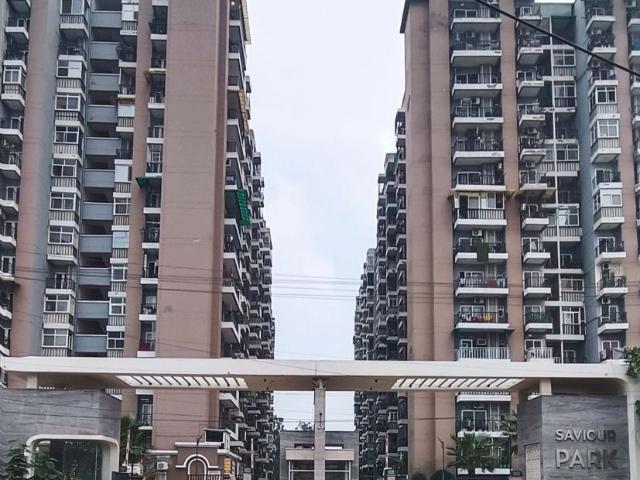 Resale | 4 BHK + 2450 Sq.Ft. Apartment in Saviour Park Phase III