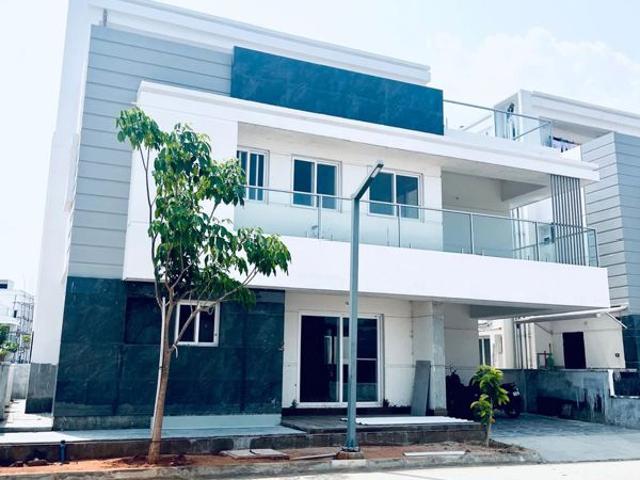 Resale | 4 BHK + 2467 Sq.Ft. Villa in Kollur