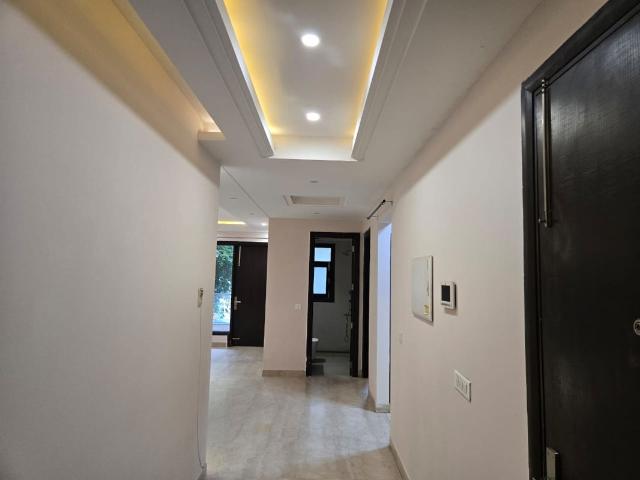 Resale | 4 BHK + 2400 Sq.Ft. Apartment in Imperia Esfera