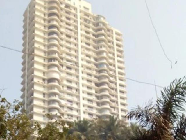 Resale | 4 BHK 2400 Sq.Ft. Apartment in Mont Blanc Malabar Hill