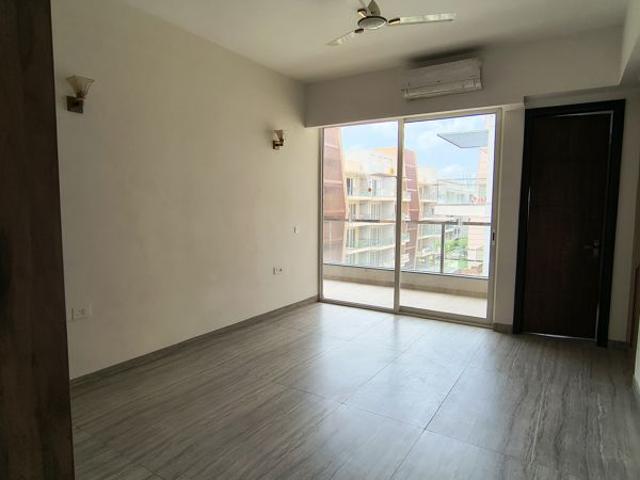 Resale | 4 BHK 240 Sq.Yd. Villa in SS Aaron Ville