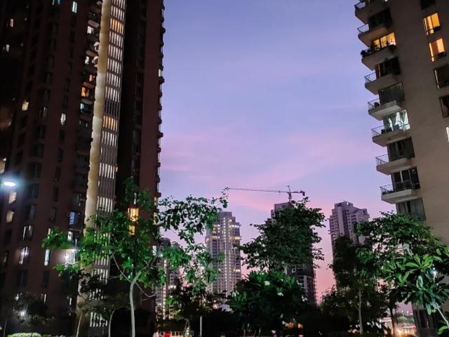 Resale | 4 BHK 2438 Sq.Ft. Apartment in Pioneer Park Phase 1