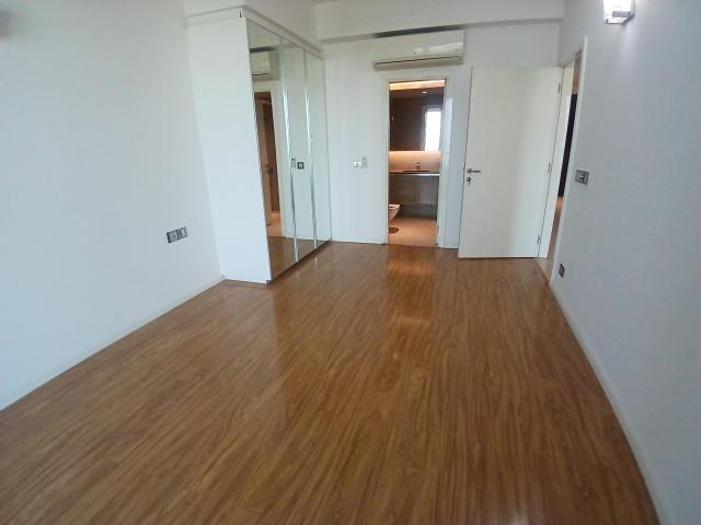 Resale | 4 BHK 2558 Sq.Ft. Apartment in DLF Trinity Towers