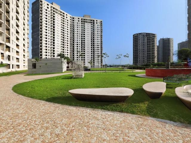 Resale | 3 BHK + 2565 Sq.Ft. Apartment in Mullanpur