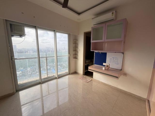 Resale | 4 BHK 2580 Sq.Ft. Apartment in JP Decks