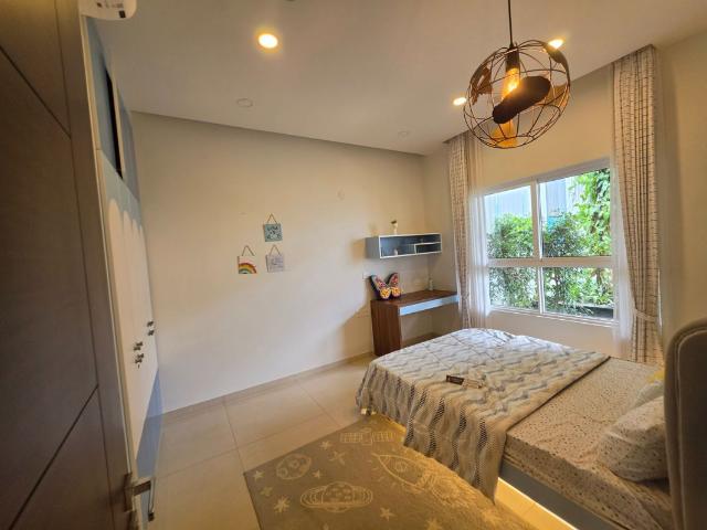 Resale | 4 BHK + 2500 Sq.Ft. Apartment in Abhee Aaria