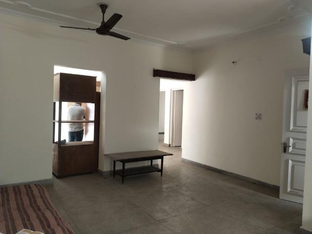 Resale | 4 BHK 2500 Sq.Ft. Apartment in Sarita Vihar