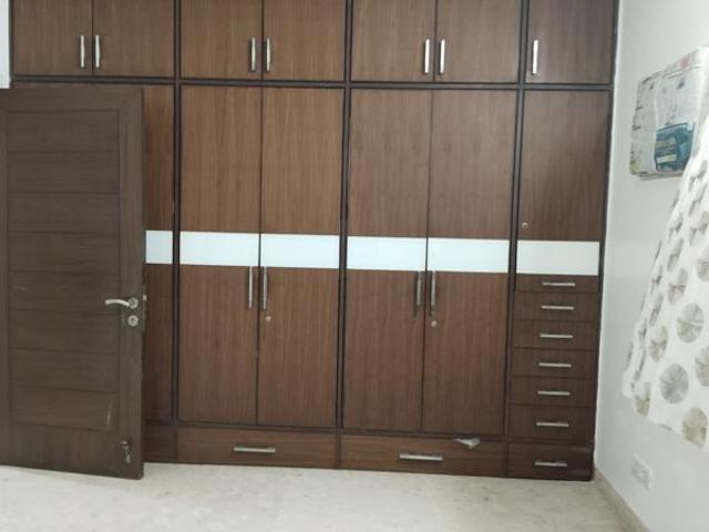 Resale | 4 BHK 2500 Sq.Ft. Apartment in Sarita Vihar