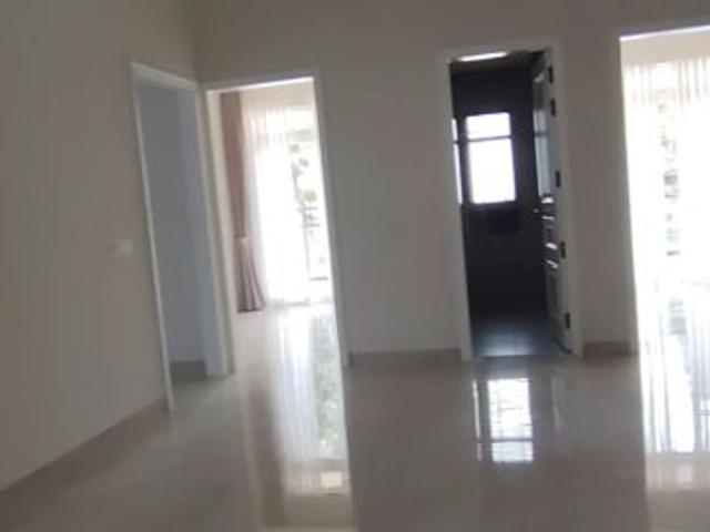 Resale | 4 BHK 2500 Sq.Ft. Apartment in Sector 86