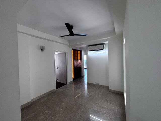 Resale | 4 BHK + 2525 Sq.Ft. Apartment in Paras Irene