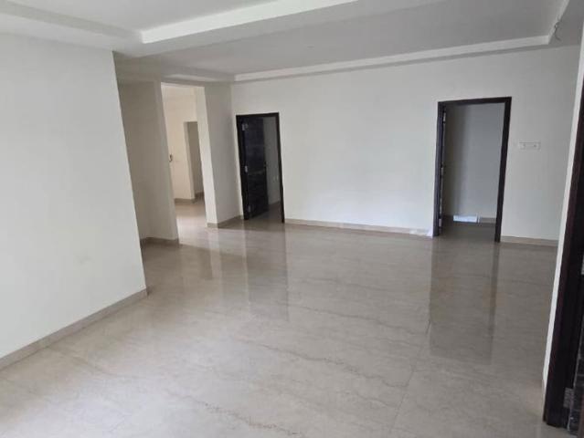 Resale | 4 BHK + 2650 Sq.Ft. Apartment in Niharika Skyline