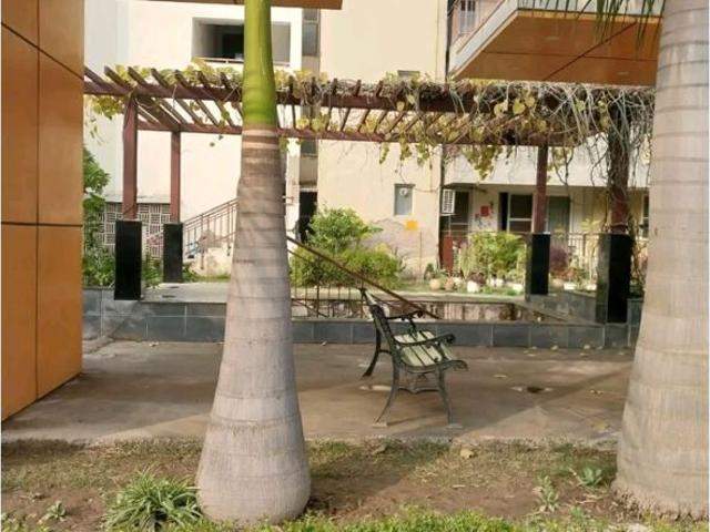 Resale | 4 BHK 2600 Sq.Ft. Apartment in Brisk Lumbini Terrace Homes