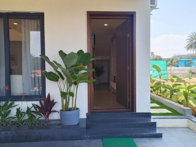 Resale | 4 BHK + 2700 Sq.Ft. Villa in Maharaja Ikon Park